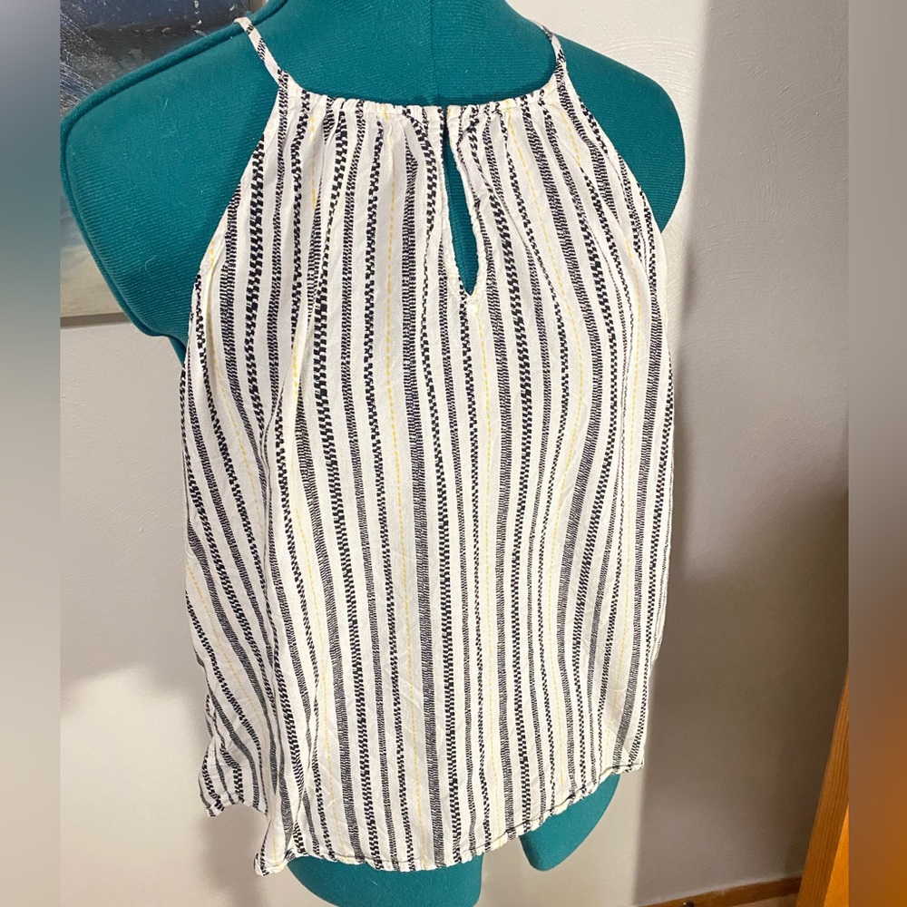 🍟 High neck tank top